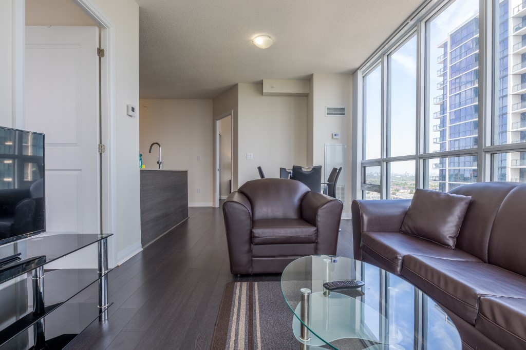 furnished apartments Toronto 